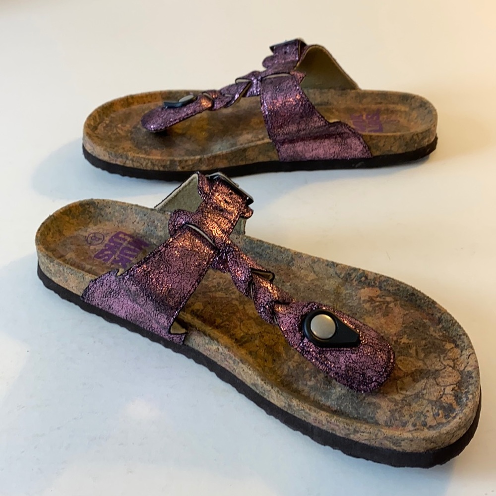 💜Rare Purple Muk Luks vegan slip on sandals